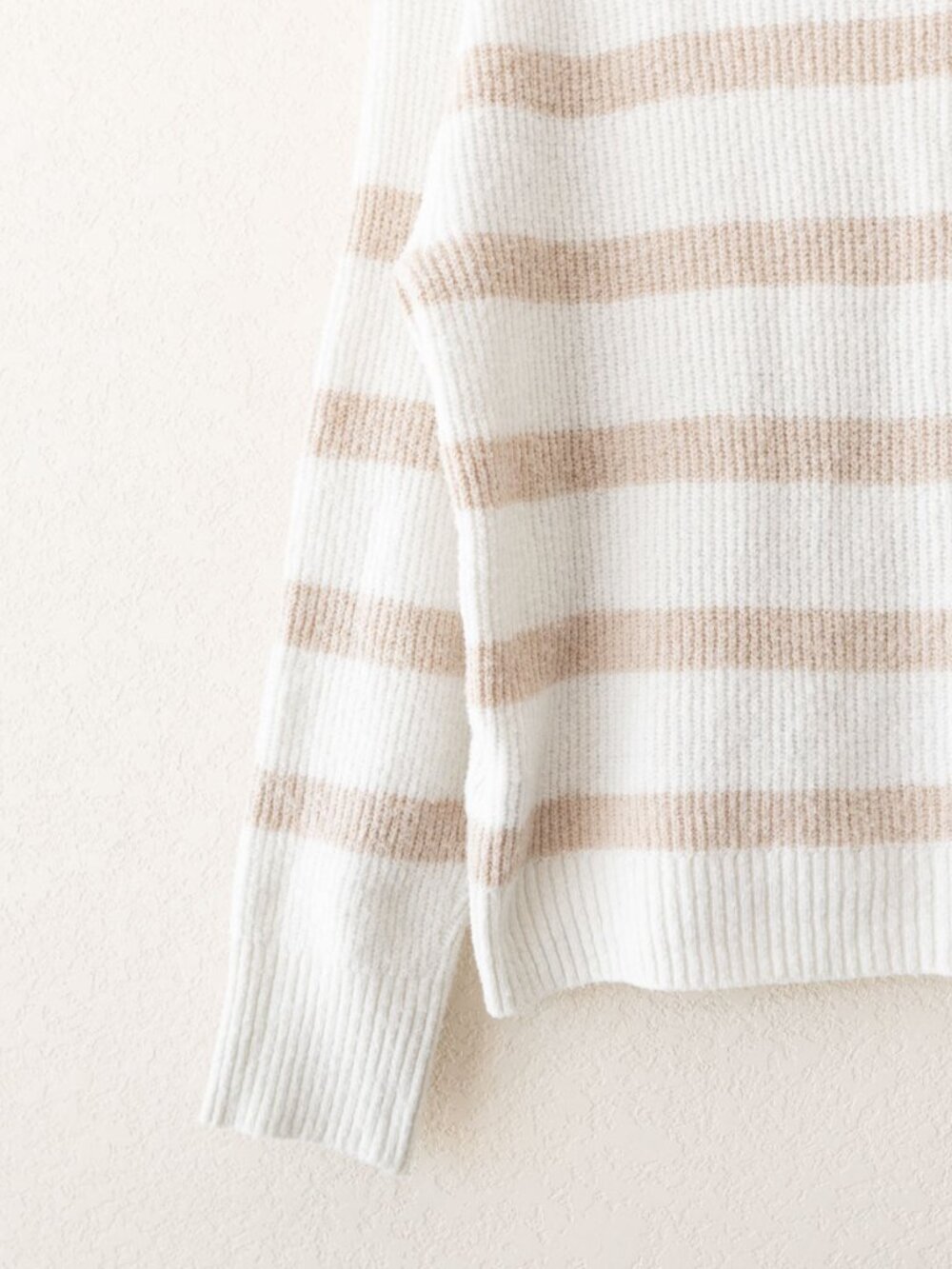 American Eagle Stripe Sweater Womens Medium Cream Tan Rib Knit Pullover Soft - Picture 13 of 14